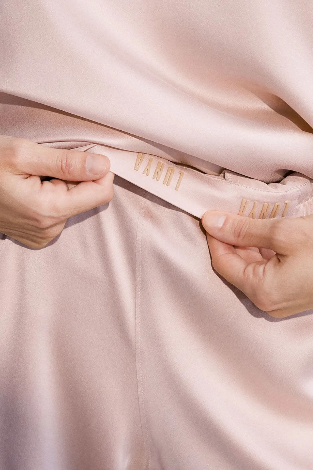 Amour Vert Lunya Washable Silk Tee Pant Set- Loungewear