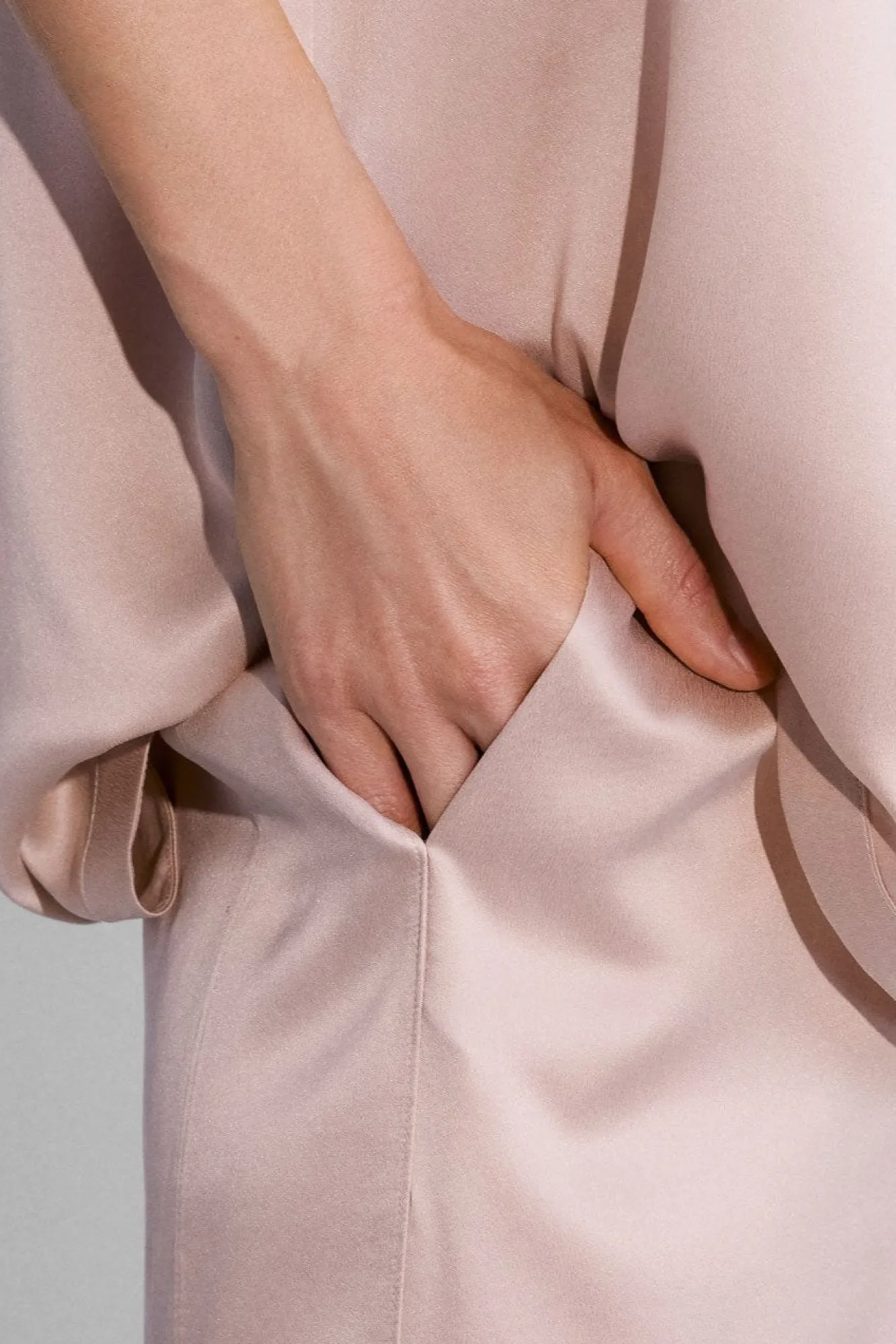 Amour Vert Lunya Washable Silk Tee Pant Set- Loungewear