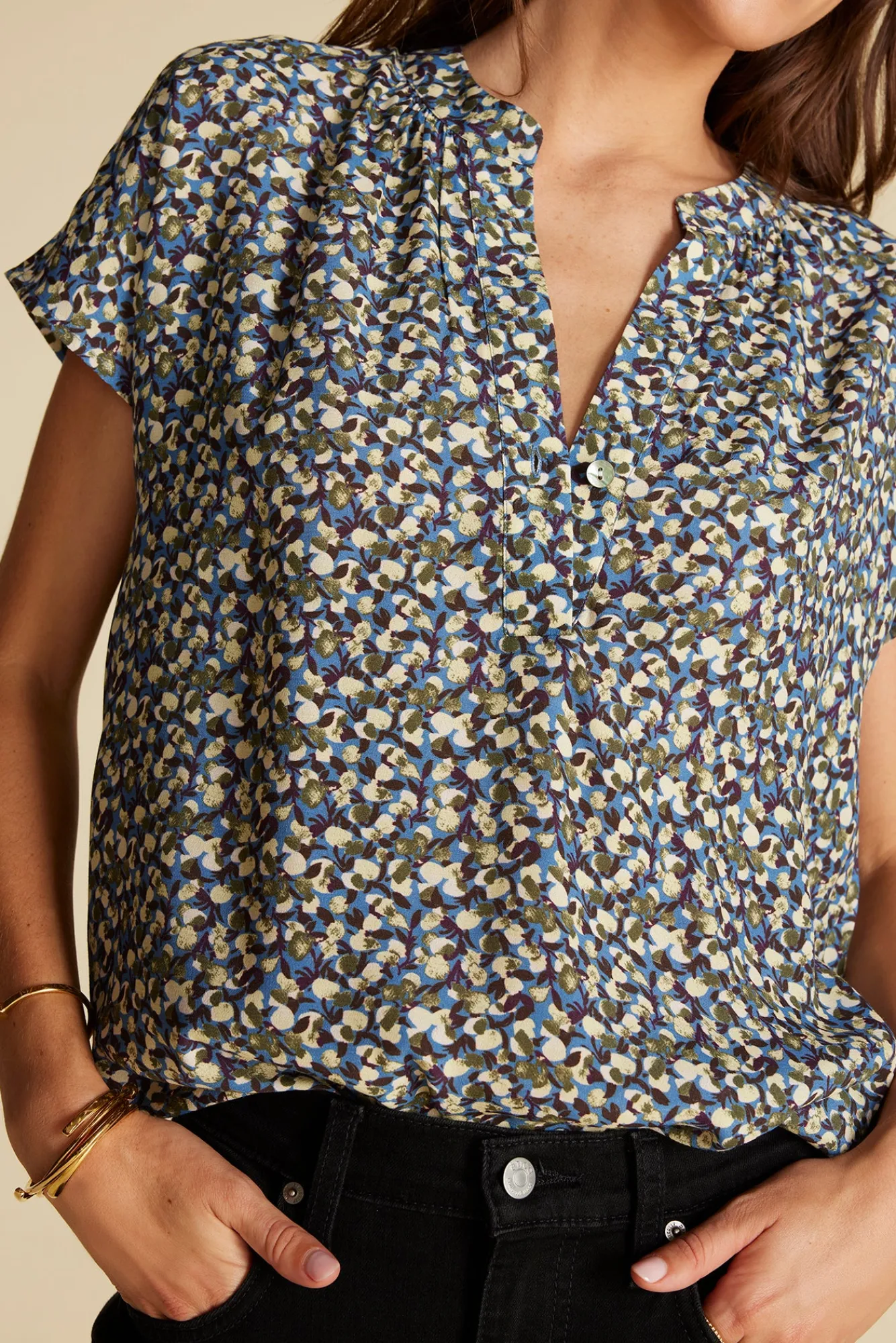 Amour Vert Renata Crepe Blouse- Blouses & Shirts|Tops