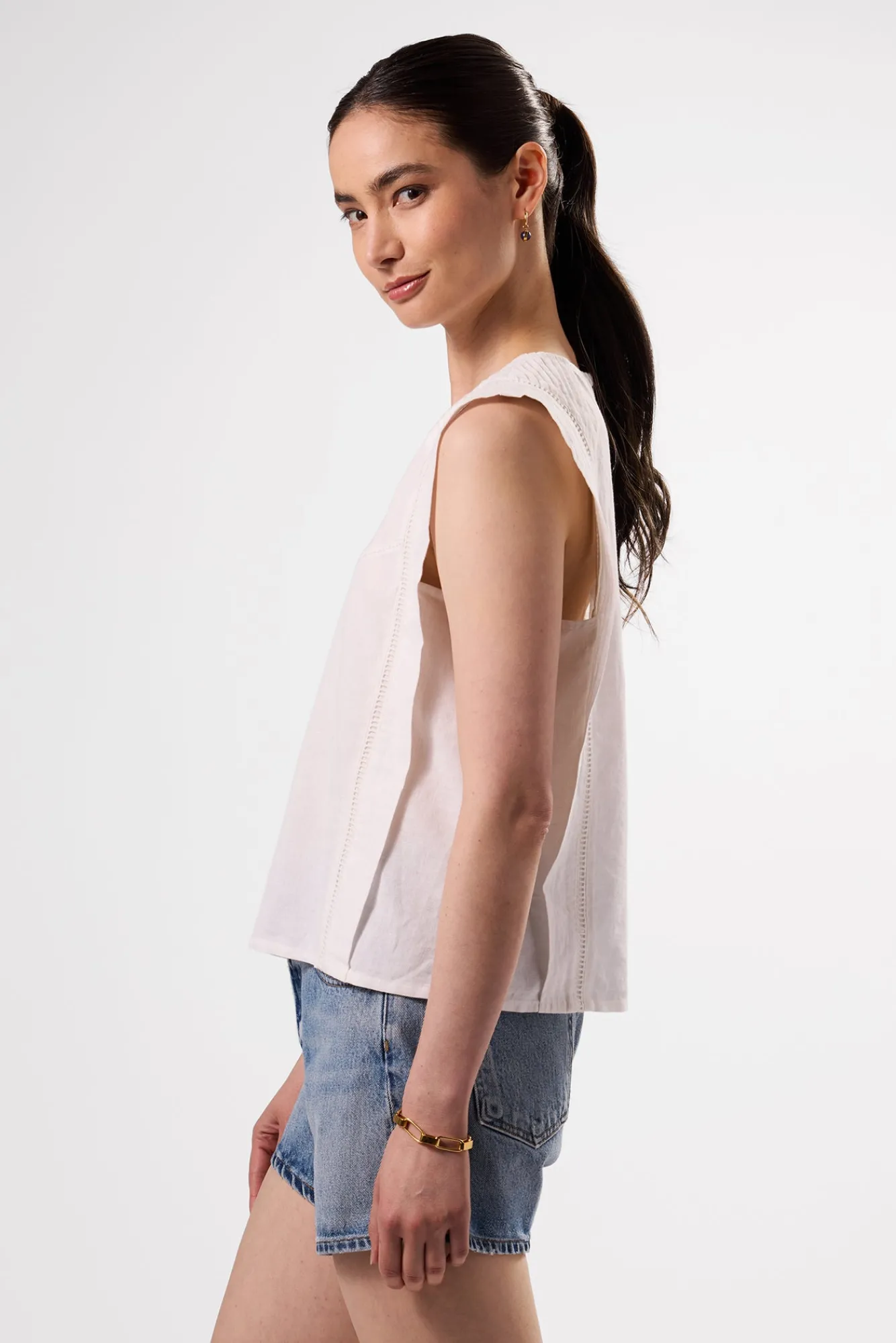 Amour Vert Detailed Cotton Linen Tank Top- Tops|Clearance