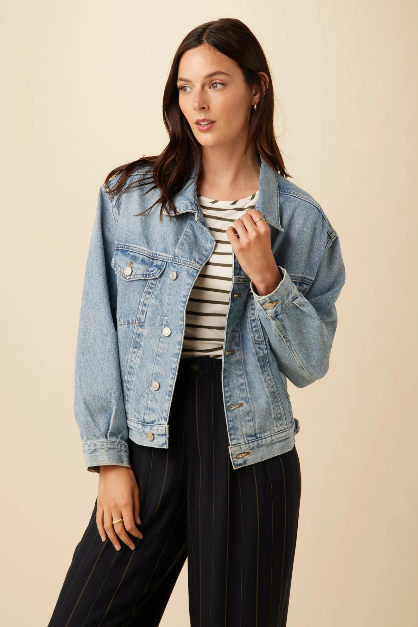 Amour Vert AGOLDE Charli Denim Jacket- Denim|Clearance