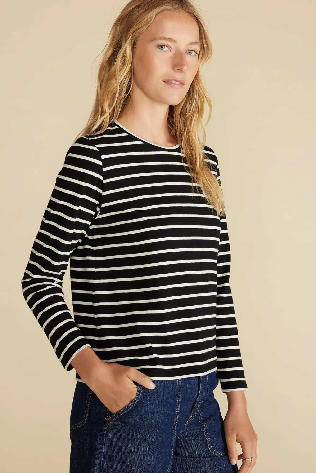 Amour Vert Berkeley Long Sleeve Tee- Tops|Tees