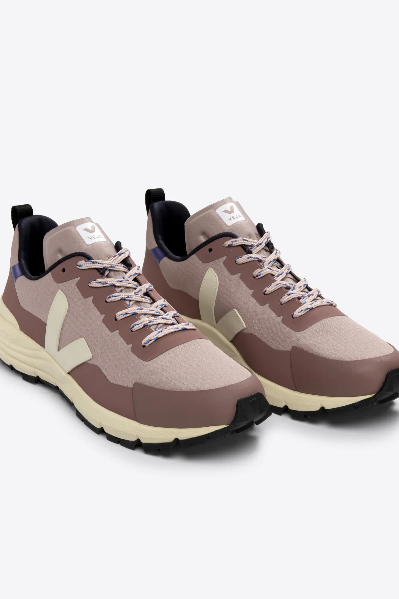 Amour Vert Veja Dekkan Ripstop Sneaker- Shoes